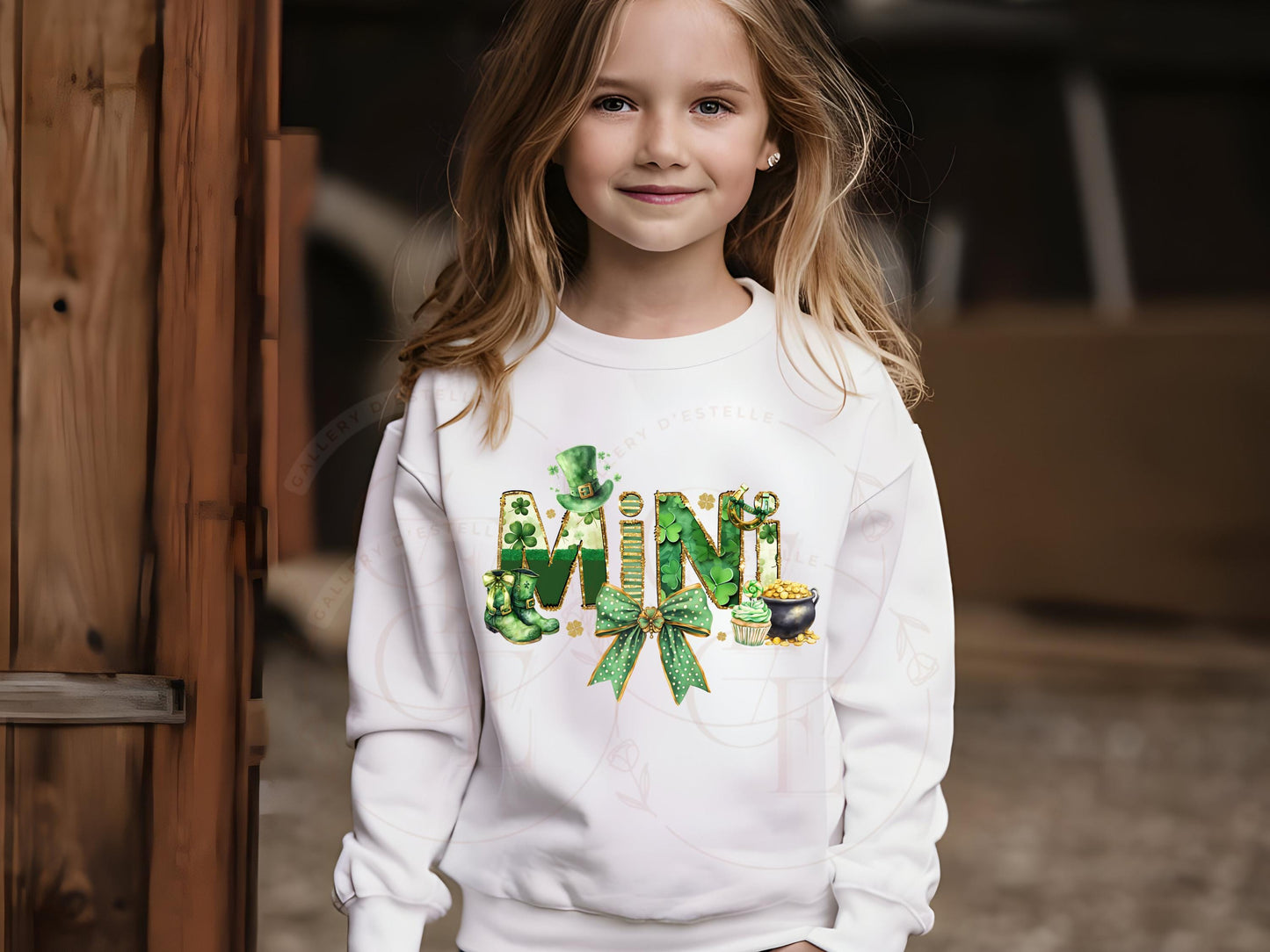 Mama Mini PNG, Glittery Coquette St. Patricks Day Graphic, Lucky Irish Charm Bow Art, Trendy Girl Shirt Design
