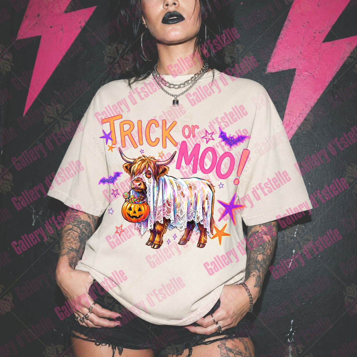 Trick or Moo PNG, Retro Spooky Highland Cow, Funny Trick or Treat Graphic, Trendy Halloween Shirt Design