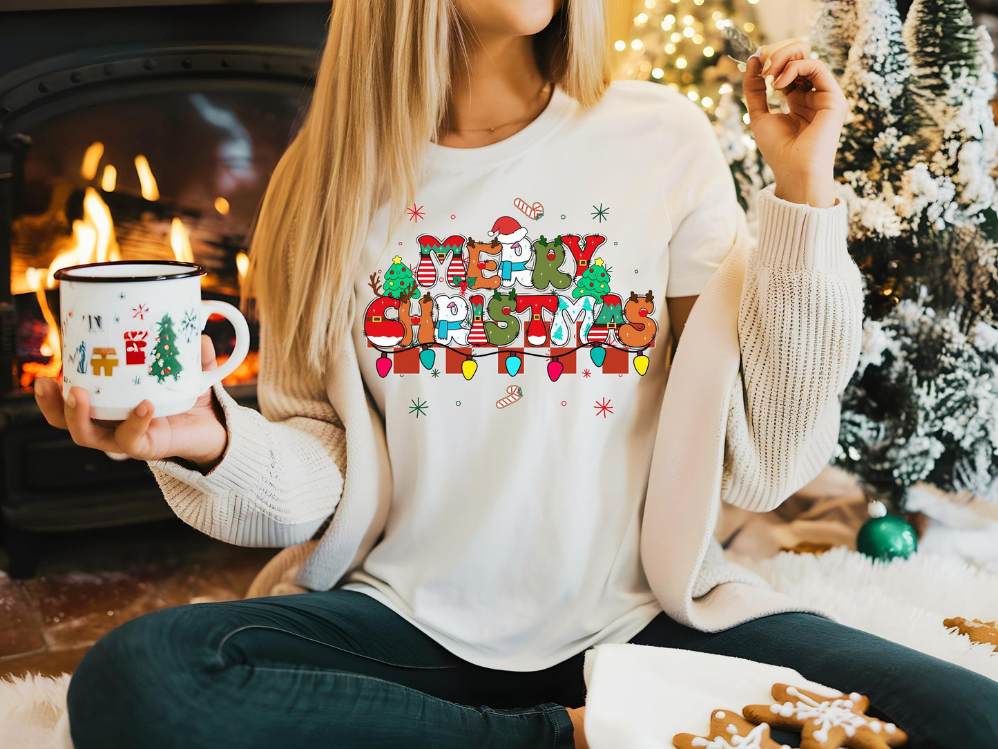 Retro Merry Christmas PNG, Groovy Holiday Graphic, Festive Shirt Design